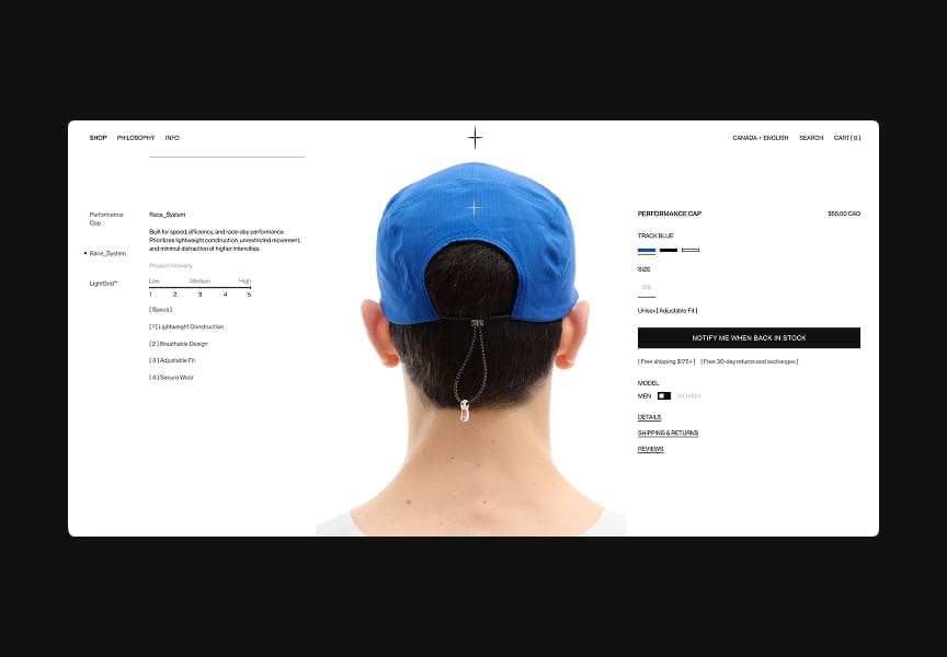 Une page produit consacrée à une casquette Performance bleue, présentant une vue de dos de la casquette portée par une personne, avec un cordon de réglage.
